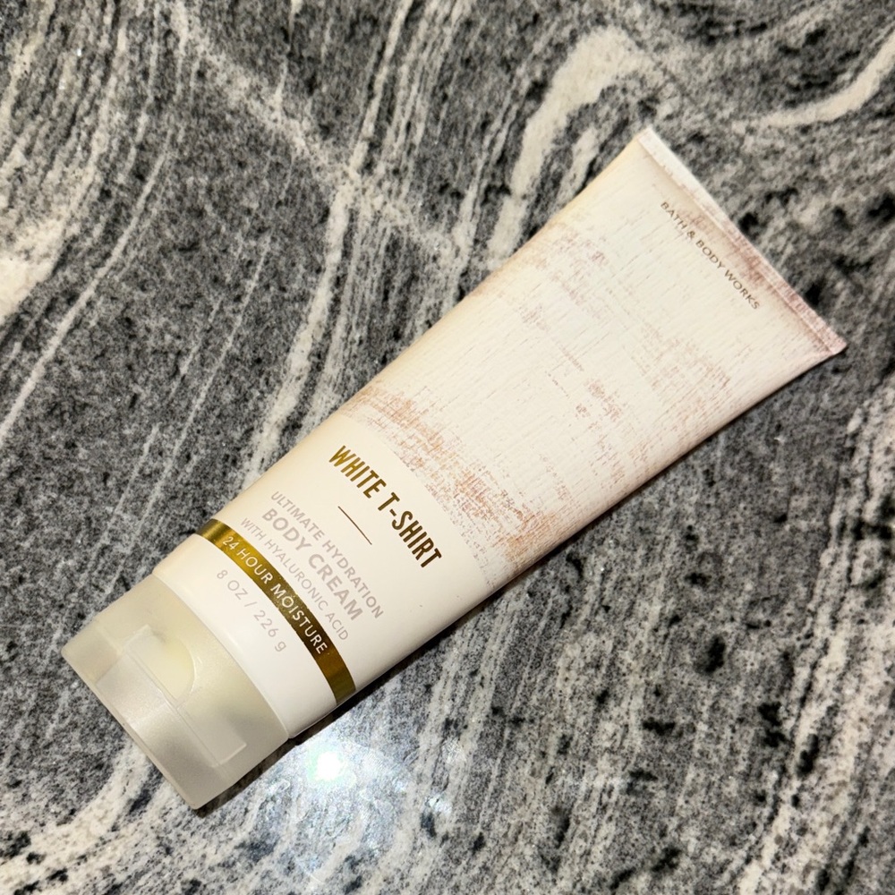 Bath & Body Works White T-Shirt Body Cream with Gold Accents